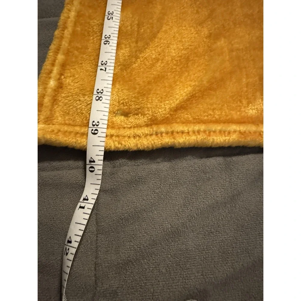 Disney Winnie‎ the Pooh & Honeypot Plush Throw Blanket 53.5